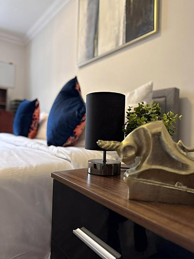 Spacious 3 Bed, 2 Bath In The Heart Of Shoreditch London Bagian luar foto